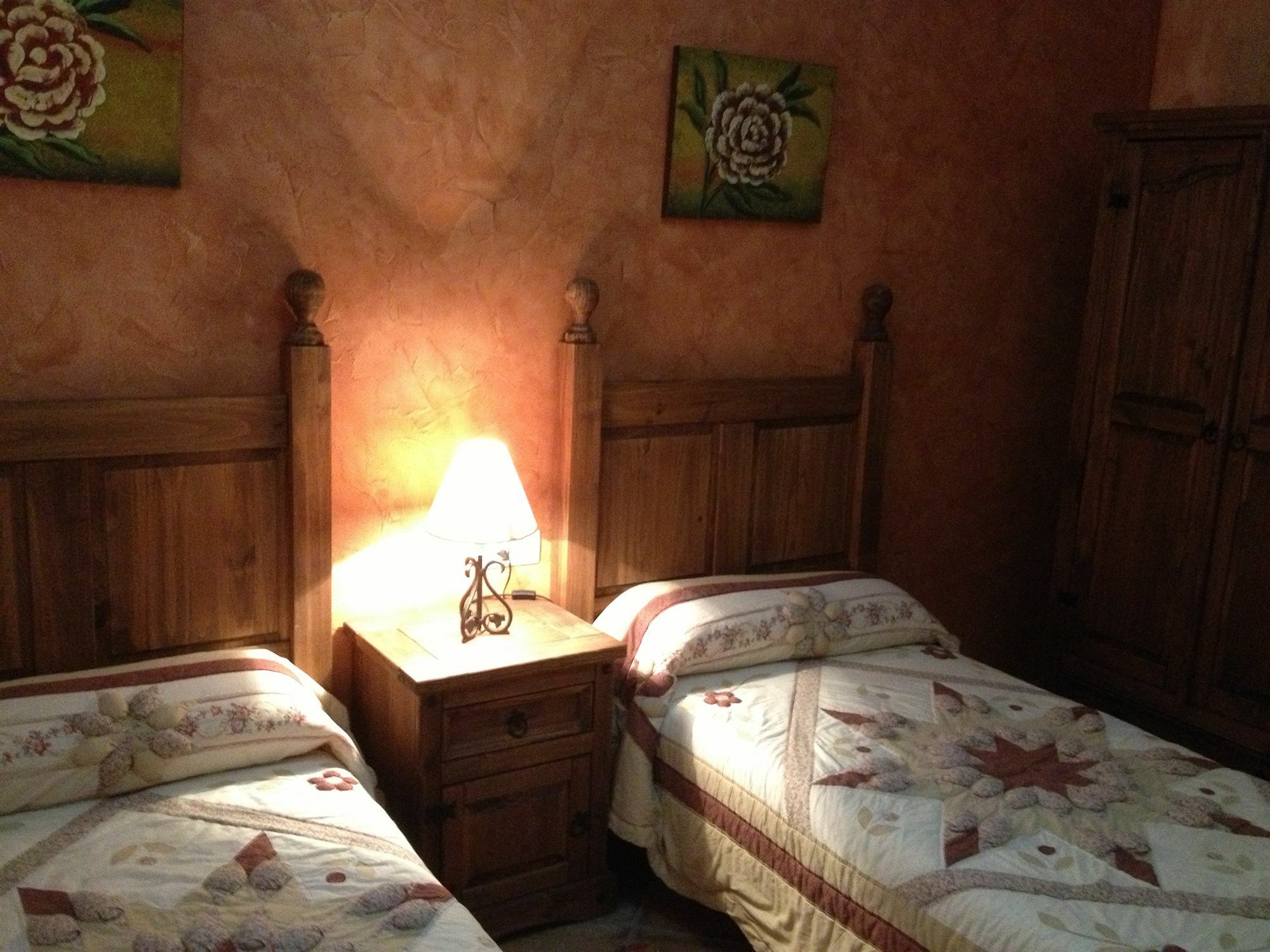 Apartamentos Rurales Complejo Penafiel Zarza La Mayor Luaran gambar